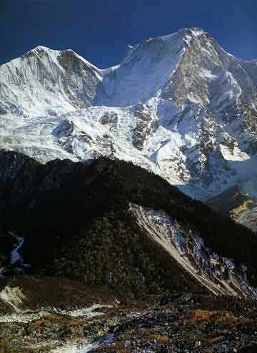 
Manaslu West Face - Nepal Himalaya by Shiro Shirahata book
